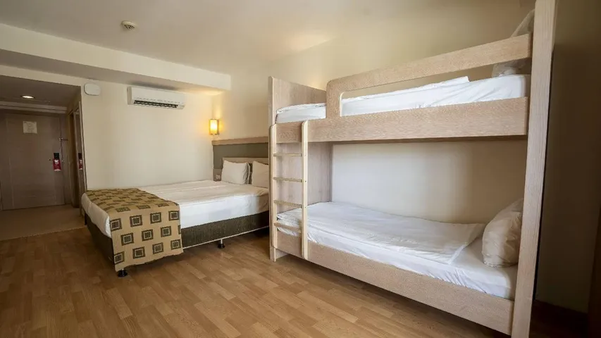 Bunk Bed Family Room